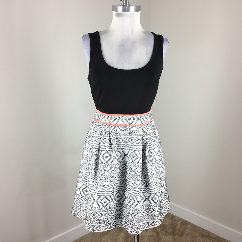 BEBE S BLack White Aztec Dress Cocktail Party
